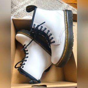 Dr. Martens toddler size 10c